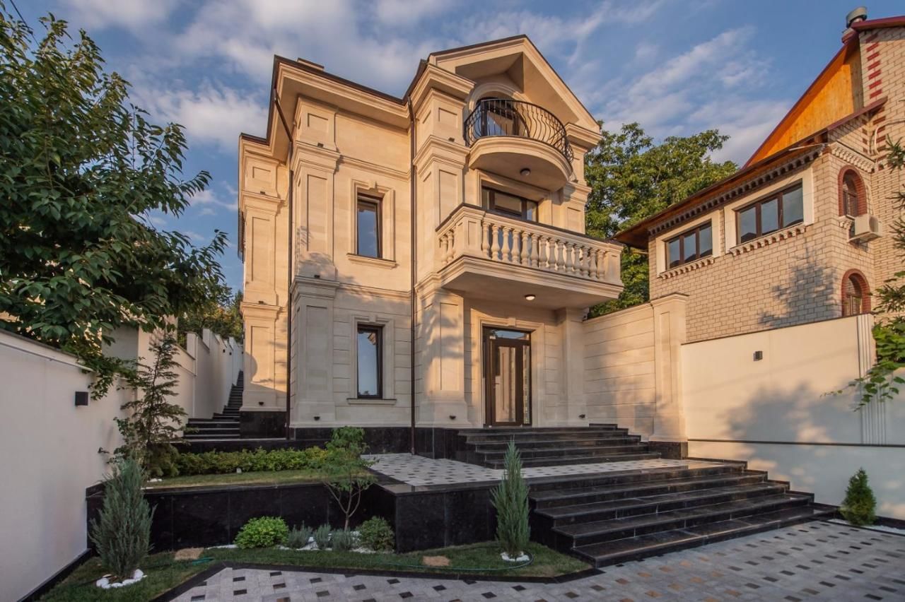 Гостевой дом STANGHER VILLA Кишинёв — цены от 18157 ₽ официальные, адрес,  телефон, сайт